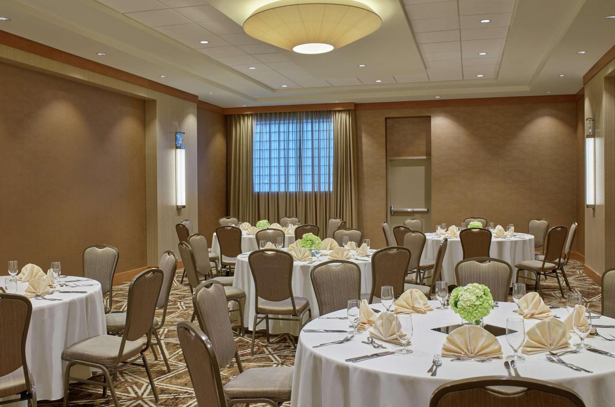 Doubletree By Hilton Houston Intercontinental Airport Hotel Exterior photo